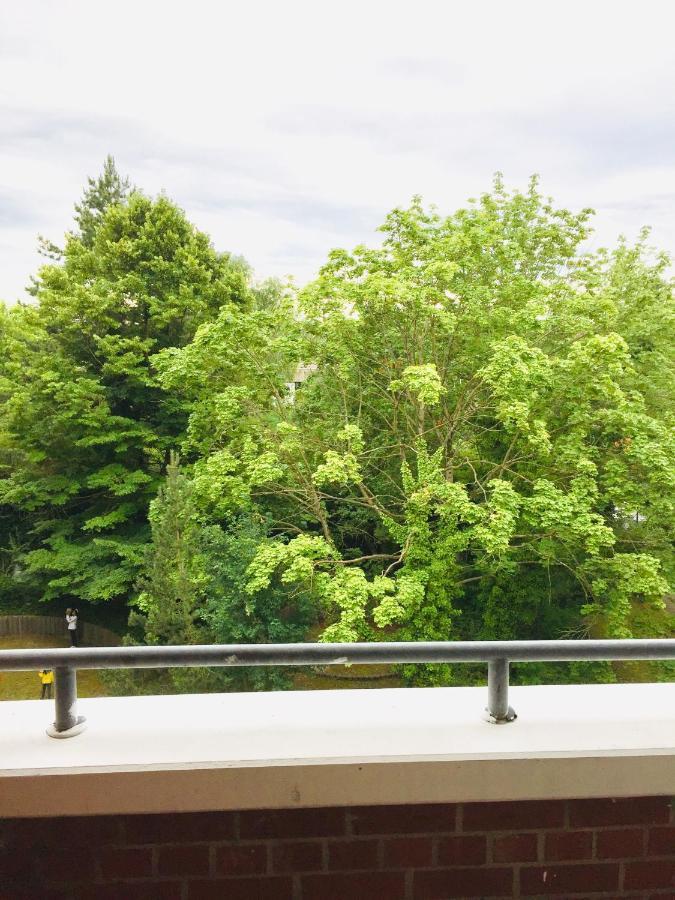 Welcome To Messe!-Two-Bedroom Apartment&Balcony Ганновер Экстерьер фото