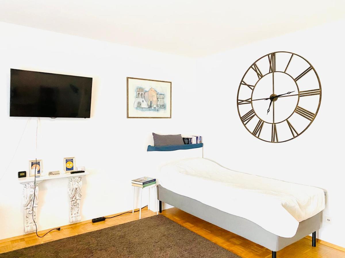 Welcome To Messe!-Two-Bedroom Apartment&Balcony Ганновер Экстерьер фото