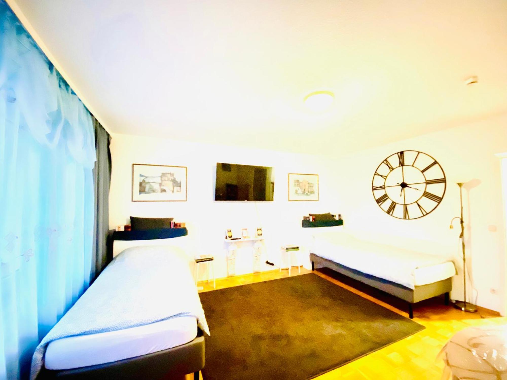 Welcome To Messe!-Two-Bedroom Apartment&Balcony Ганновер Экстерьер фото